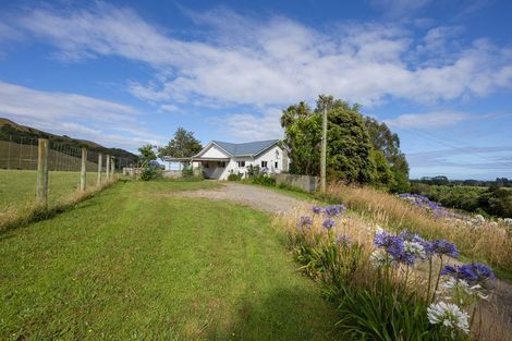 Photo of property in 130 Te Horo Hautere Cross Road, Hautere, Otaki, 5582