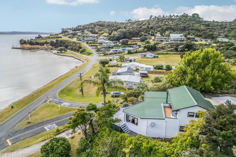 Photo of property in 632 Kellys Bay Road, Pouto, Te Kopuru, 0391