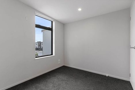 Photo of property in 3 Courage Road, Papakura, 2110