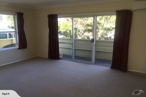 Photo of property in 6 Middlesex Place, Northland, Wellington, 6012