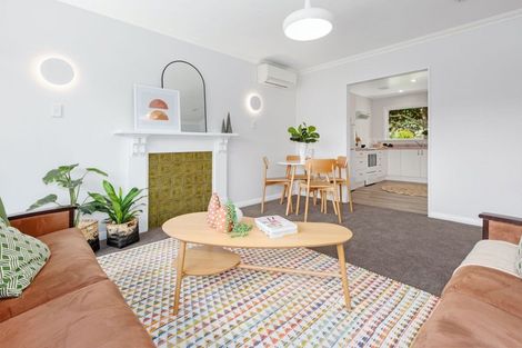 Photo of property in 13f1 Luckie Street, Tawa, Wellington, 5028