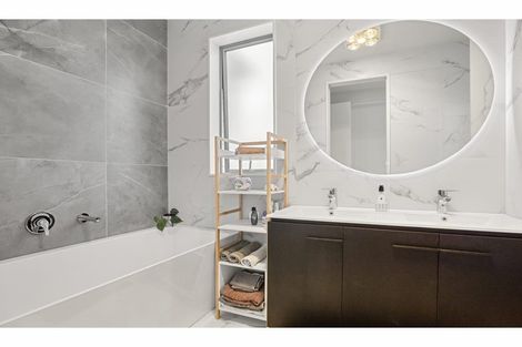 Photo of property in 33 Takurua Terrace, Orewa, 0931