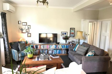Photo of property in 80 Martin Avenue, Beckenham, Christchurch, 8023