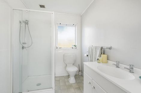 Photo of property in 16 Cameron Road, Hamilton East, Hamilton, 3216