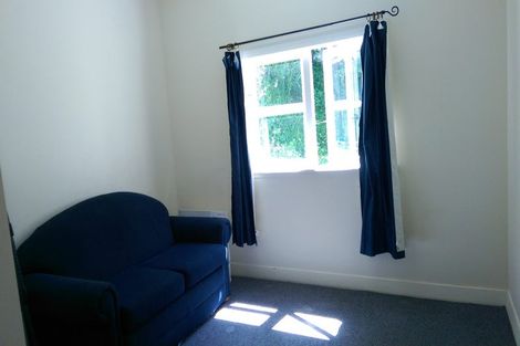 Photo of property in 19 Governor Road, Northland, Wellington, 6012