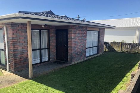 Photo of property in 1/300 Saint Aubyn Street, New Plymouth, 4310