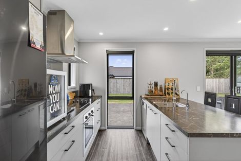 Photo of property in 40 Dreaver Drive, Waitara, 4320