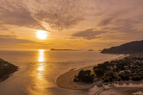 Photo of property in 48 Pauanui Beach Road, Pauanui, Hikuai, 3579