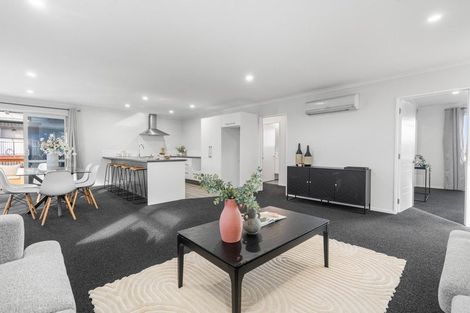 Photo of property in 10 Brightstone Crescent, Aranui, Christchurch, 8061