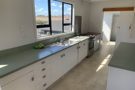 Photo of property in 15 Percy Road, Papamoa Beach, Papamoa, 3118
