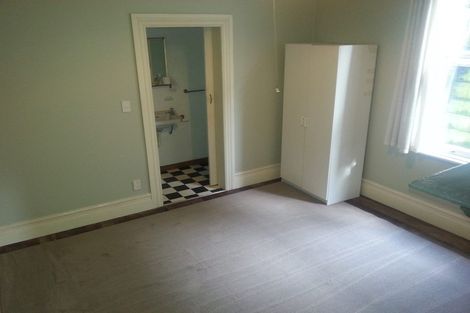 Photo of property in 5a Nikau Street, New Lynn, Auckland, 0600