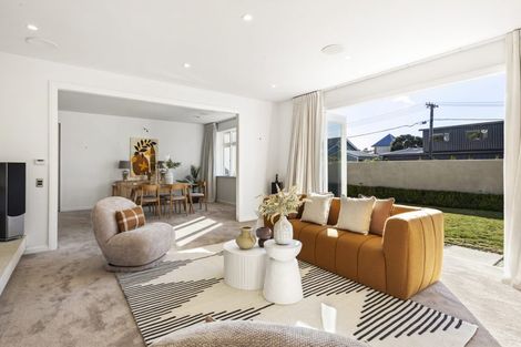 Photo of property in 18 Forres Street, Seatoun, Wellington, 6022