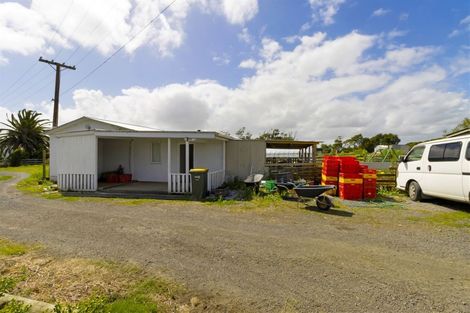 Photo of property in 130 Te Pua School Road, Helensville, 0875
