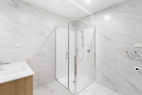 Photo of property in 6/10 Orchid Place, Te Atatu South, Auckland, 0610
