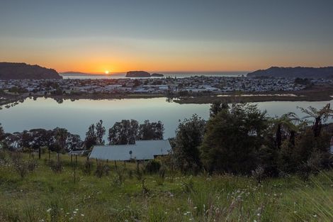 Photo of property in 25 Manuka Drive, Whangamata, 3691