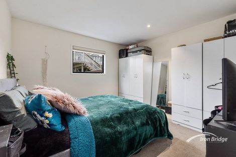 Photo of property in 166 Sunset Road, Unsworth Heights, Auckland, 0632