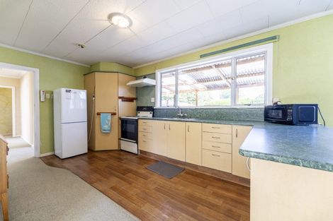 Photo of property in 2 Hughes Street, Waimate, 7924