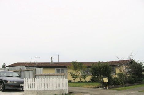 Photo of property in 22 Jeffares Place, Taradale, Napier, 4112