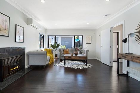 Photo of property in 1a Stottholm Road, Titirangi, Auckland, 0604