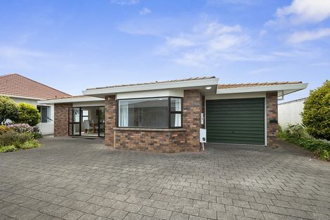Photo of property in 6 Vogel Street, Fitzroy, New Plymouth, 4312