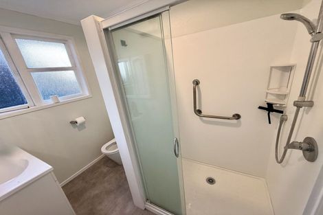 Photo of property in 5 Johnston Grove, Taita, Lower Hutt, 5011