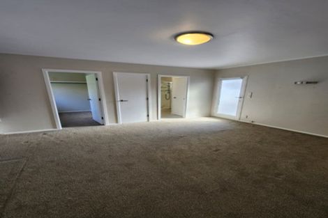 Photo of property in 64 Chatsworth Road, Silverstream, Upper Hutt, 5019