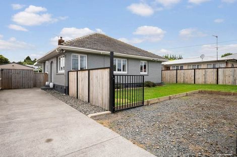 Photo of property in 22 Mellsop Avenue, Waiuku, 2123
