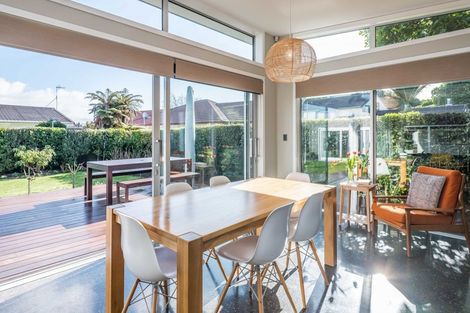 Photo of property in 74 Nimmo Avenue East, Waikanae, 5036