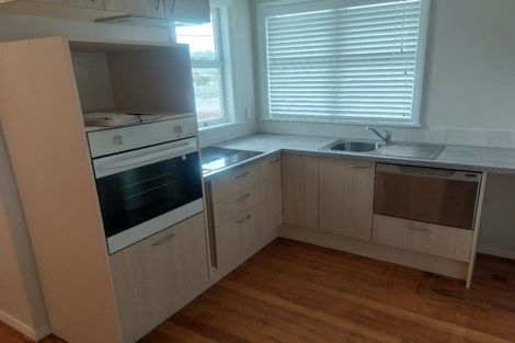 Photo of property in 18 Puriri Street, Hawera, 4610