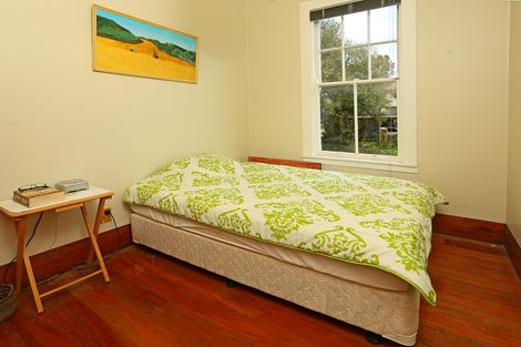 Photo of property in 38 Newington Road, Henderson, Auckland, 0612