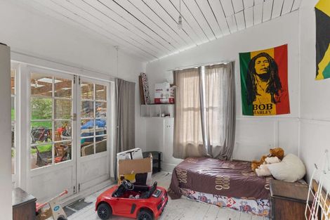 Photo of property in 13 Ongo Road, Hunterville, 4730