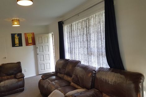 Photo of property in 2/14 Bendale Place, Papatoetoe, Auckland, 2025