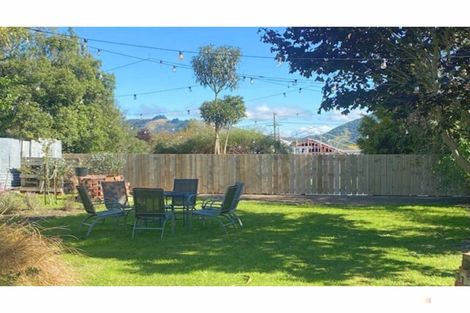 Photo of property in 19 Parsonage Road, Waimate, 7924
