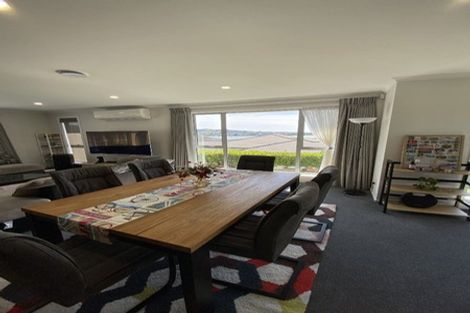 Photo of property in 6 Ken Douglas Drive, Aotea, Porirua, 5024