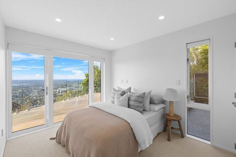 Photo of property in 7 Harry Ell Drive, Cashmere, Christchurch, 8022