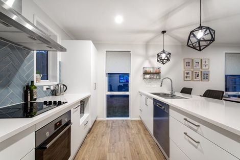 Photo of property in 44 Martingale Drive, Whitby, Porirua, 5024