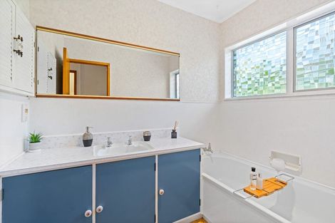 Photo of property in 14 Sorrento Street, Onerahi, Whangarei, 0110