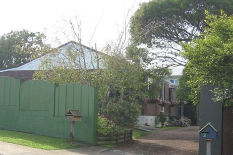 Photo of property in 3 Bennett Road, Pakuranga, Auckland, 2010