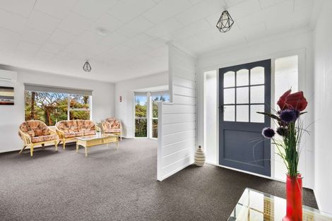 Photo of property in 102 Heta Road, Highlands Park, New Plymouth, 4312