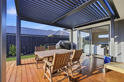 Photo of property in 5 Tulett Park Drive, Casebrook, Christchurch, 8051