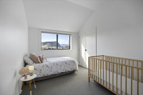 Photo of property in 21 Marjon Drive, Wanaka, 9305