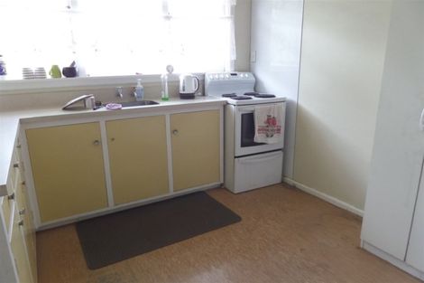 Photo of property in 13 Skerten Avenue, Hornby, Christchurch, 8042