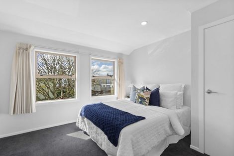 Photo of property in 2/52 Cook Street, Hamilton East, Hamilton, 3216