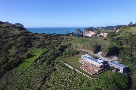 Photo of property in 116 Pa Road, Hahei, Whitianga, 3591