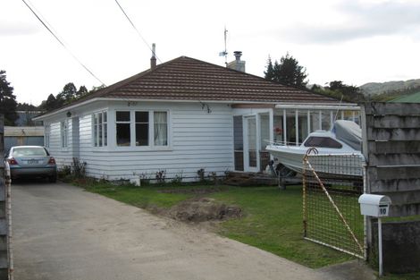 Photo of property in 10b Gibbs Crescent, Wainuiomata, Lower Hutt, 5014