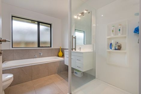 Photo of property in 30 Macdonald Heights, Feilding, 4702