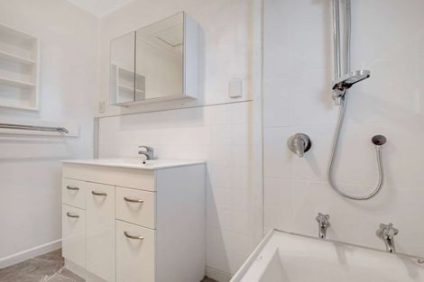 Photo of property in 5 Glenn Street, Castlecliff, Whanganui, 4501