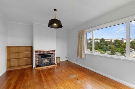 Photo of property in 14 Elphinstone Avenue, Strathmore Park, Wellington, 6022