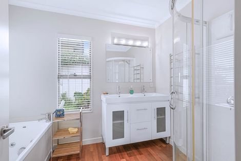 Photo of property in 75a Lake Domain Drive, Frankton, Hamilton, 3204