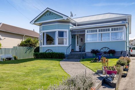 Photo of property in 3 Victoria Street, Hawera, 4610